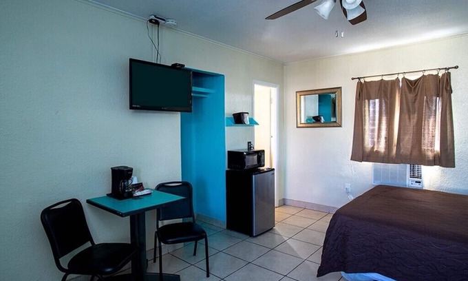 Edgewater House | ❤️FRIENDLY & CLEAN BOUTIQUE MOTEL 4❤️