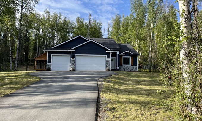 Meadow Lakes House | Friends and Family Haven