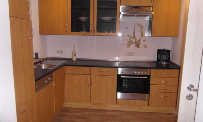Weidenberg Apartment | Frisch renovierte Ferienwohnung mit eigener Terrasse und Garten