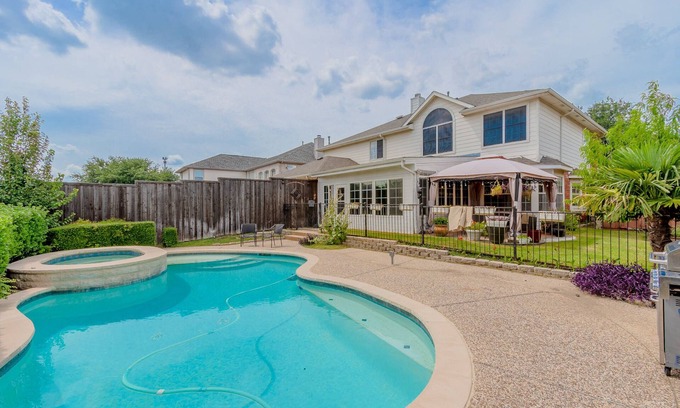 Frisco House | Frisco Finest Home with Spacious Interior & Backyard Pool!