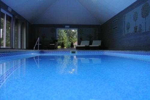 Faversham House | Frith Farm House Cottages