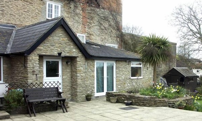 Templecombe Cottage | FRODOS, with a garden in Henstridge