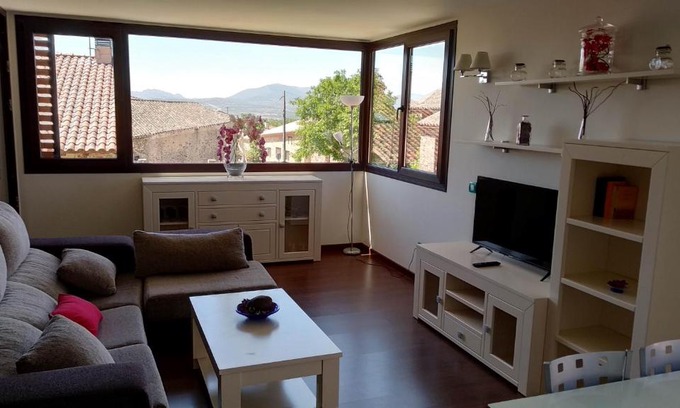 La Serna del Monte Apartment | FUENTE HONDA