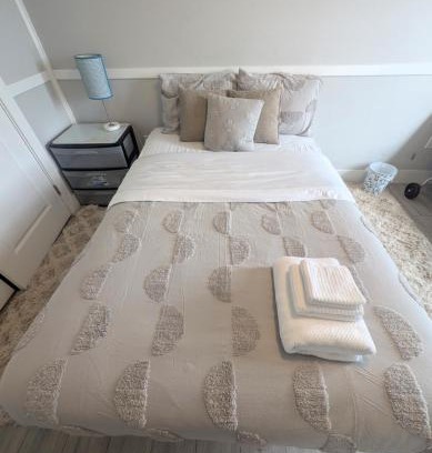 Glace Bay Bed & Breakfast | Full Bedroom