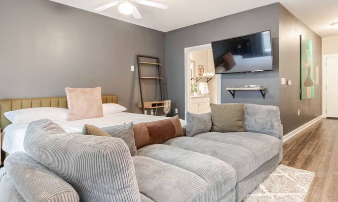 Inman Park Apartment | Full Studio - Beltline Rental