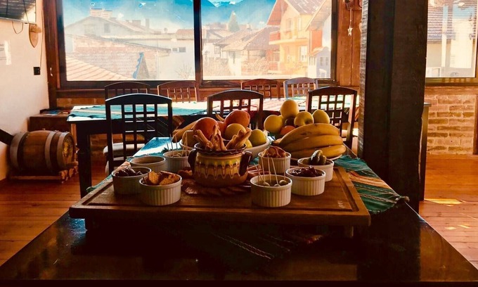 Old Town Ski Chalet | Fully catered chalet, sleeps up to 20! British run by Total Chalets