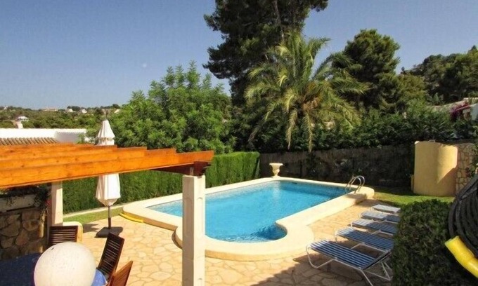 Javea House | Fully detached, single family home with own pool in a large garden