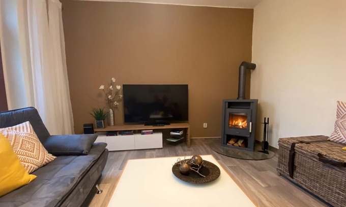 Nietleben Apartment | Fully equipped apartment for up to 5 people.