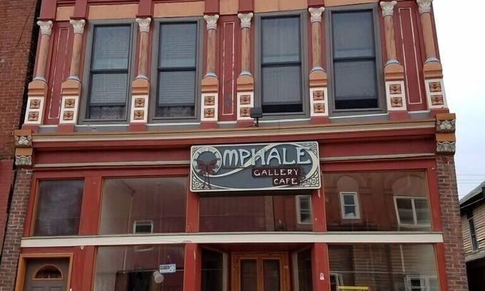Calumet Apartment | Fully equipped apartment for short term vacation rentals!