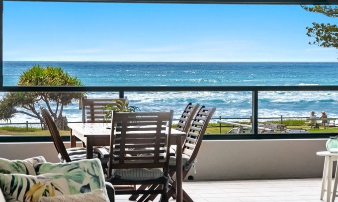 North Creek Apartment | Fully equipped for beach life & comes well-appointed w/a light airy open design