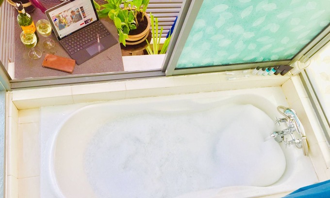 Subang Jaya Apartment | Fully furnished 1 bedroom apartment comes with hot bathtub