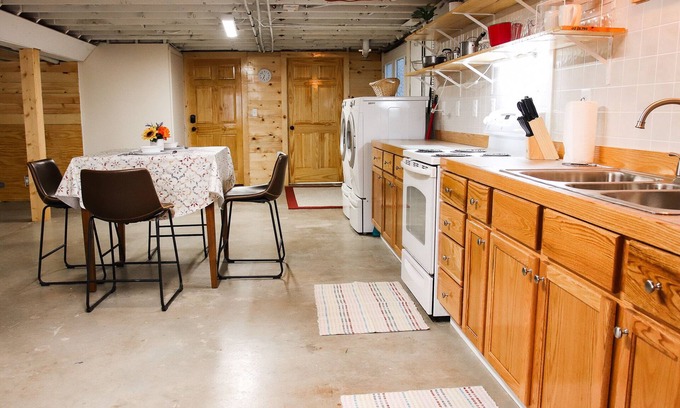 Fulton Apartment | Fully Furnished Basement Apartment only 3 miles to Fulton on State Road Z