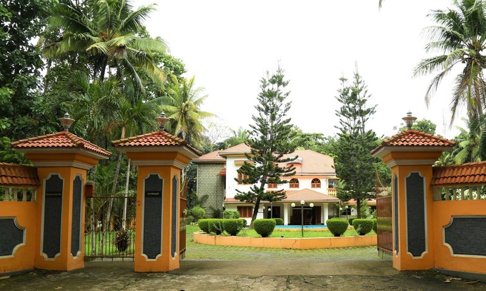 Ettumanoor House | Fully Furnished Luxury Home -Spacious Family Friendly House- in Kottayam