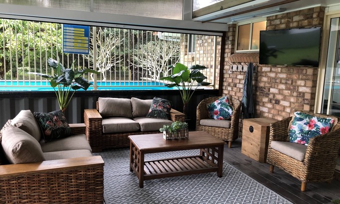 Iluka House | Fully Pet Friendly Home with Pool & Boat Parking