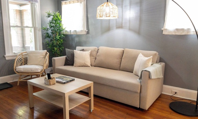 Fairfax Apartment | Fully Renovated Apartment Right Off Murray Trail, 15 Minutes to Downtown Cincy