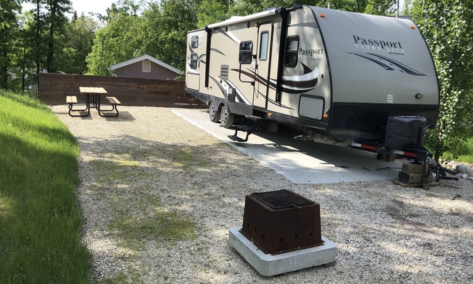 Saint Malo House | Fully serviced camper in St. Malo