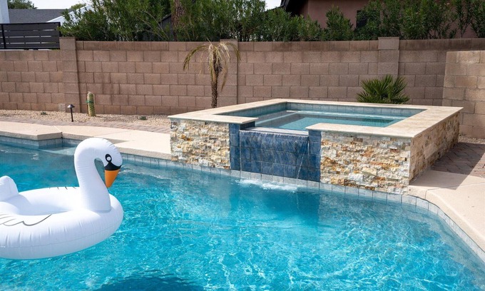 Moon Valley House | Fun in the heart of Phoenix with heated pool, spa, and ping pong!