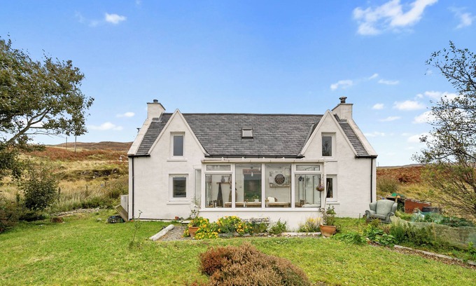 Colbost Cottage | Funky Cozy Croft Cottage With Panoramic Sea View, Minutes From Neist Point