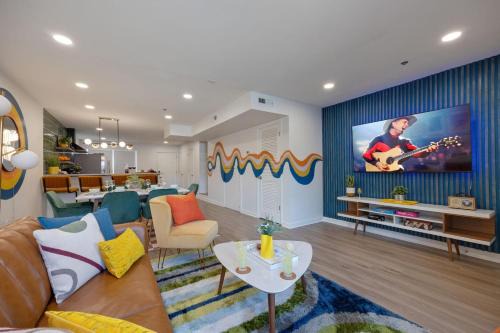 Rutledge Hill House | Funky Town - Walk to Broadway