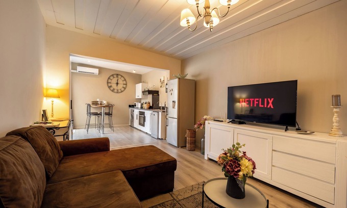 Carosse Apartment | Furnished tourist accommodation, classified 4 * with swimming pool, 2 to 3 people in St Gilles les Bains