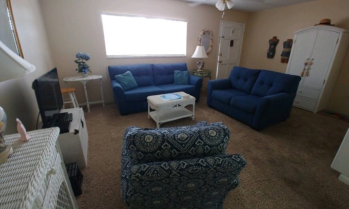 Largo Condo | Furnished One Bedroom Condo. Water View, Heated Pool,remodeled marble bathroom.