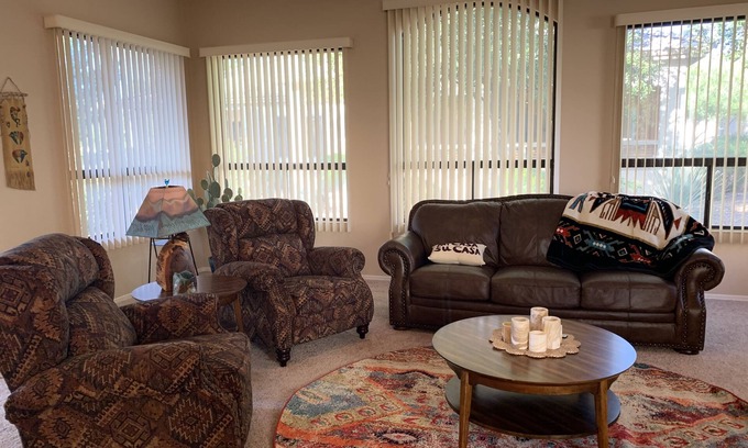 Saddlebrooke House | Furnished Villa Saddlebrooke 55+ Community
