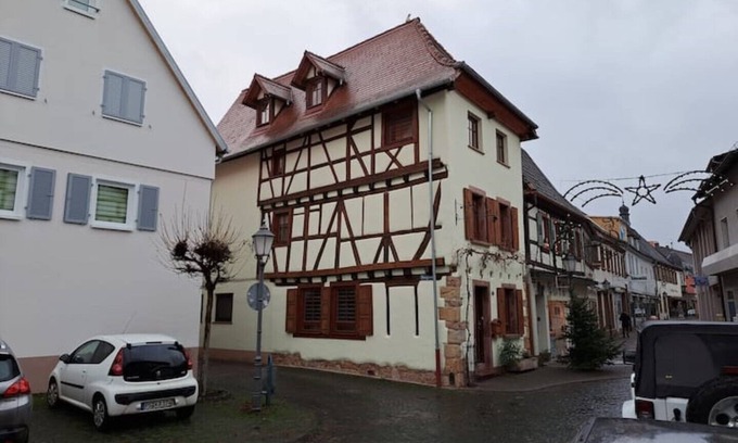 Bad Bergzabern House | Gästehaus Merlin