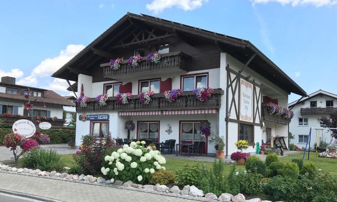 Schraden House | Gästehaus-Pension Keiss