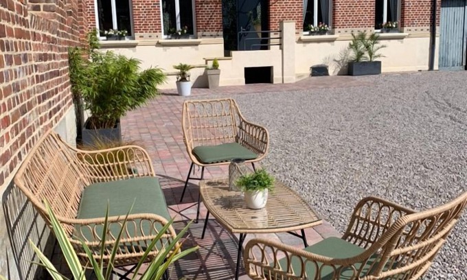 Meaulte Villa | Gîte 4 Étoiles SPA Privatif. Au Coeur du Circuit du Souvenir de la Somme