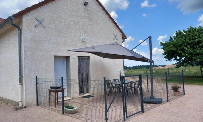 Contigny House | Gîte Contigny, 3 pièces, 4 personnes - FR-1-489-452