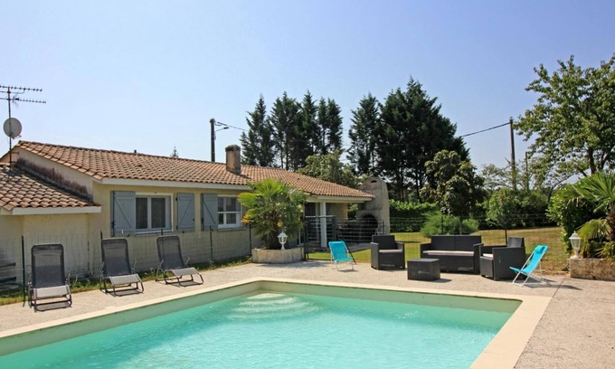 Saint-Genes-De-Fronsac House | Gîte de Bel Air - Saint-genes-de-fronsac
