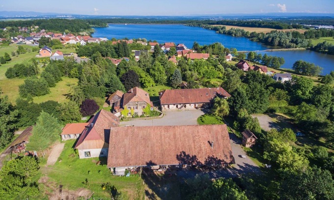 Michelbach Cottage | Gîte de la Fontaine 3 * in Private Nature Park, 50m from a Nature Reserve Lake