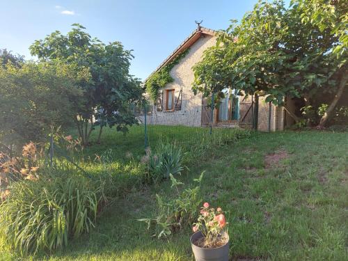 Velle-sur-Moselle House | Gîte des Vignes au calme, 2 ch, terrasse, animaux admis, parking, recharge VE - FR-1-584-164