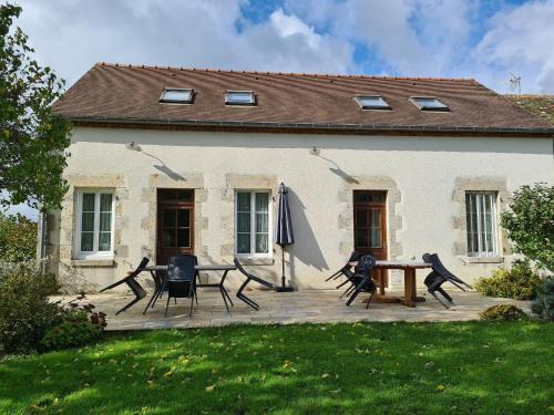 Chailly-en-Gatinais House | Gîte familial en ferme avec jardin, proche forêt et canal d'Orléans - Label Tourisme et Handicap - FR-1-590-7