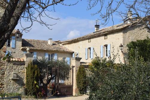 Valensole Apartment | Gîte L'Olivier - La Roseraie du Val'Ensoleillé