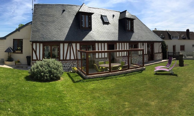 Criquetot-lʼEsneval House | Gîte la Criquetotaise 6 people in a village near Etretat