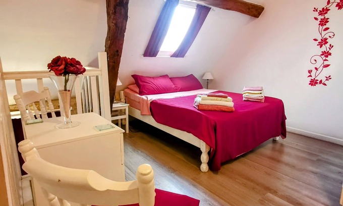 Fajoles Apartment | Gîte "Le coquelicot" (full accommodation). Les prinquieres.