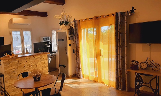 Gilette House | Gîte Lou Cigalou near Nice Secure parking