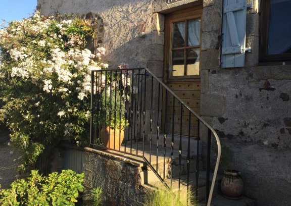 Forges House | Gîte Maison Maitri