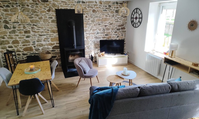 Plouha House | Gîte Mamie Cocotte: maison rénovée proche mer et toutes commodités en Bretagne