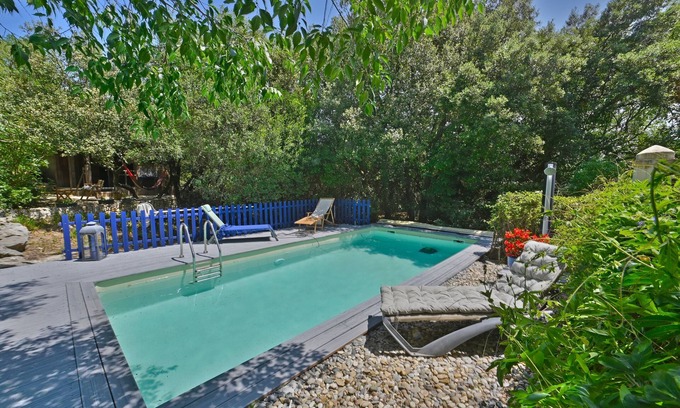 Lussan Apartment | Gîte Romy - Gîte avec piscine partagée