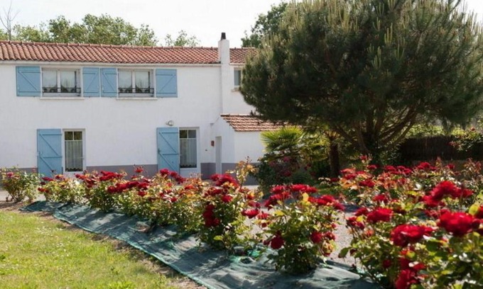 Saint-Urbain House | Gîte Saint-Urbain, 3 pièces, 4 personnes - FR-1-426-297
