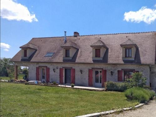 Rongeres House | Gîte spacieux avec grand jardin, à proximité de Vichy et attractions, tout confort inclus - FR-1-489-486