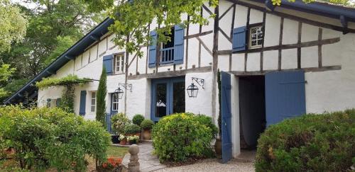 Arsague House | Gîtes la louve