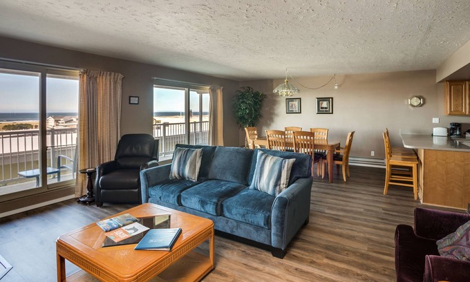Gearhart Condo | G622 1st Floor 2 Bedroom ocean view No Cleaning Fees