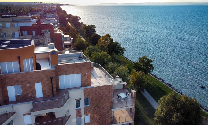 Siofok-Szabadifurdo Apartment | Galerius Golden Beach Apartment