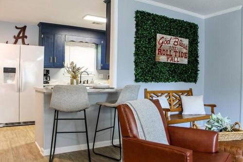 Northport Apartment | Game Day Rental
