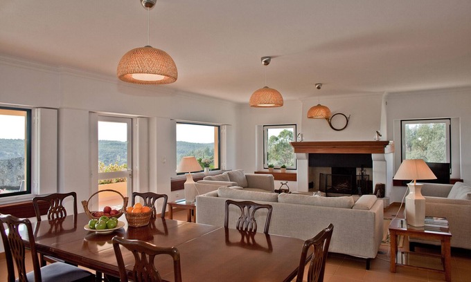 Crato House | Gamito's Estate - Vineyard and Cellar - Prod. Wines - AgroTurismo - Casa3Quartos