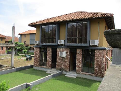 Roychak Apartment | Ganga Kutir Oak Villa on Raichak