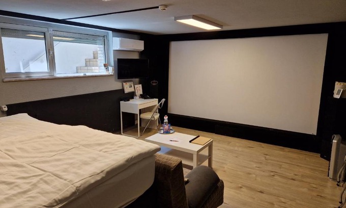Rheindahlen-Land Apartment | GAPSAH-das Apartment mit Kino